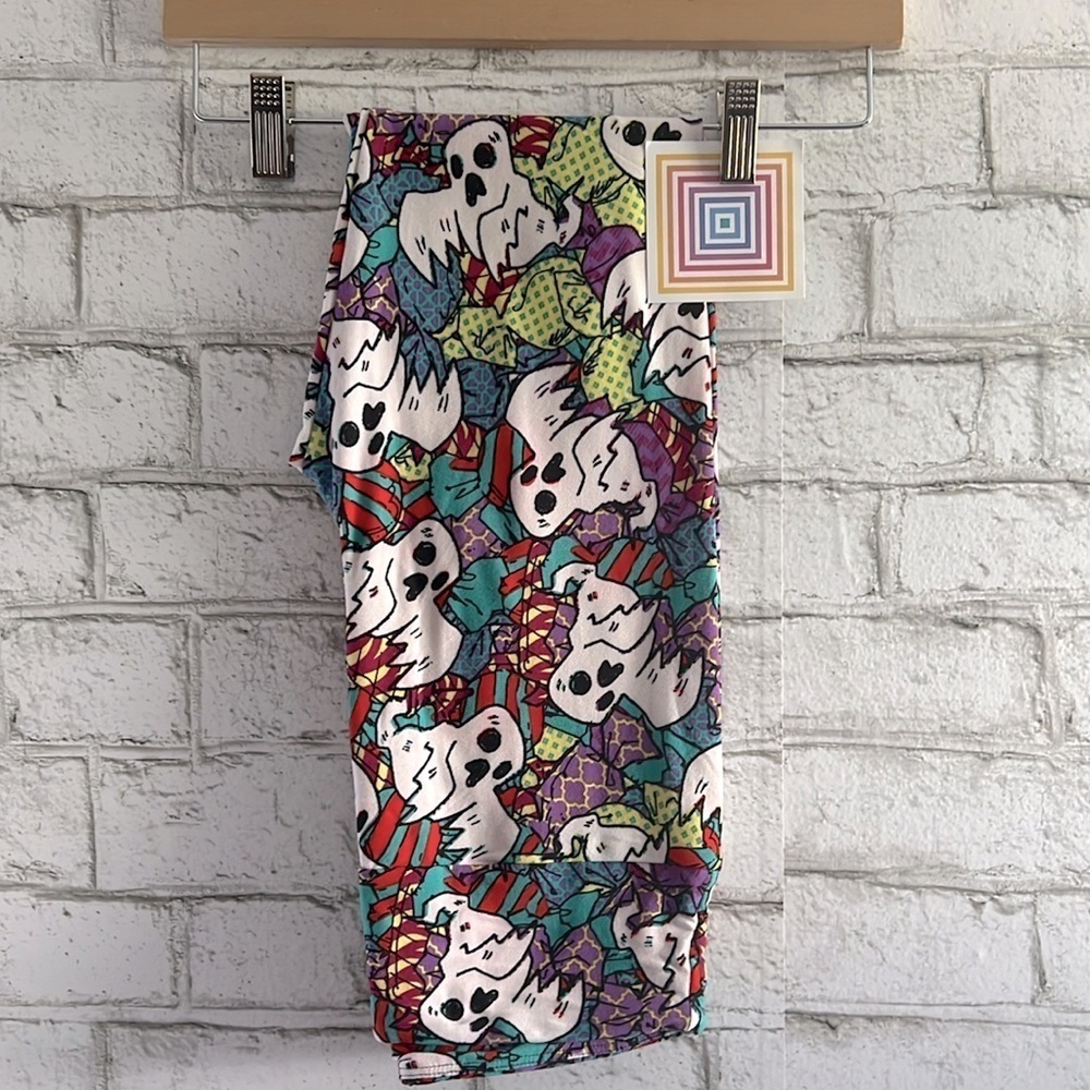 NEW!! LuLaRoe OS Ghost Leggings Pink Red ONESIze soft stretchy